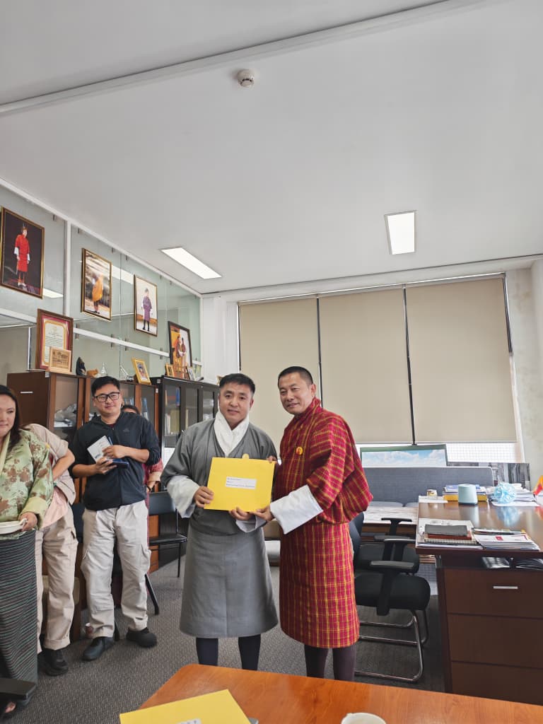 Director receiving appointment letter