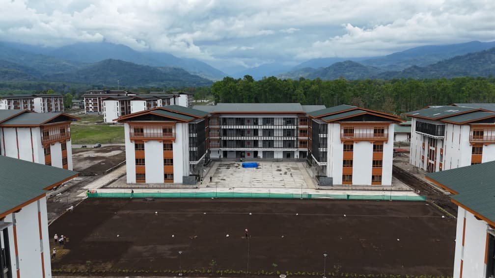 Symmetrical Quadrangle